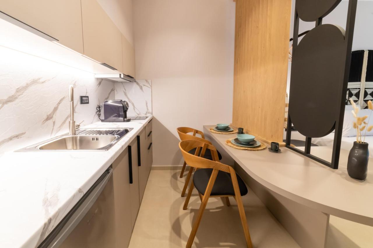 Anesis Deluxe Apartments Parga Extérieur photo