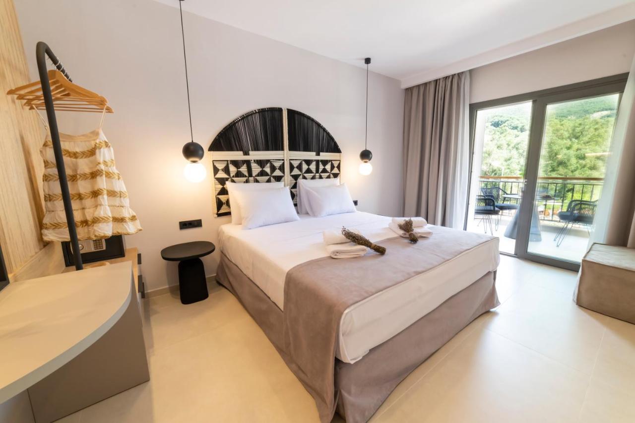Anesis Deluxe Apartments Parga Extérieur photo